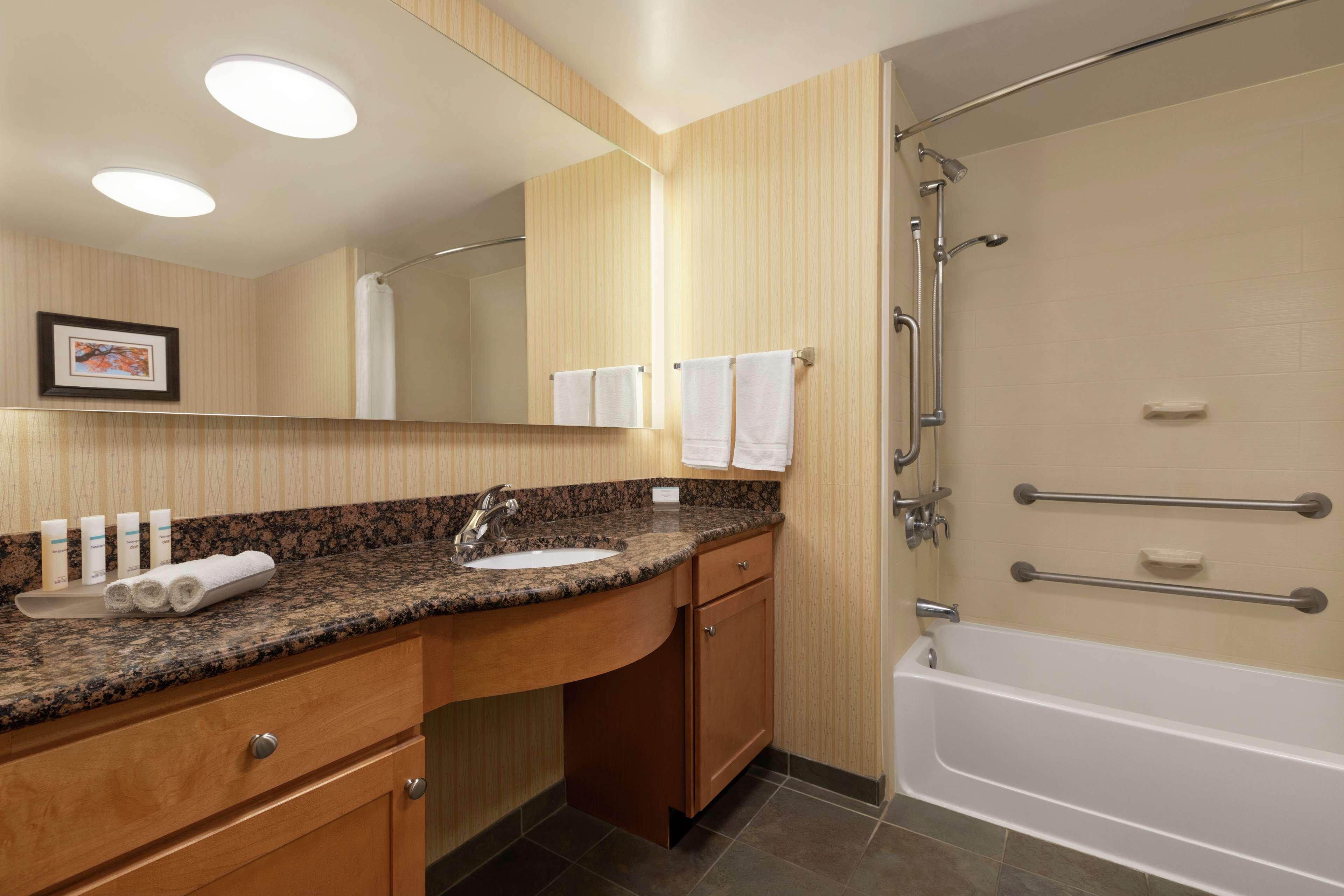 โฮมวู้ด สวีทส์ อัลเลนตัน เวสต์ Hotel Fogelsville ภายนอก รูปภาพ