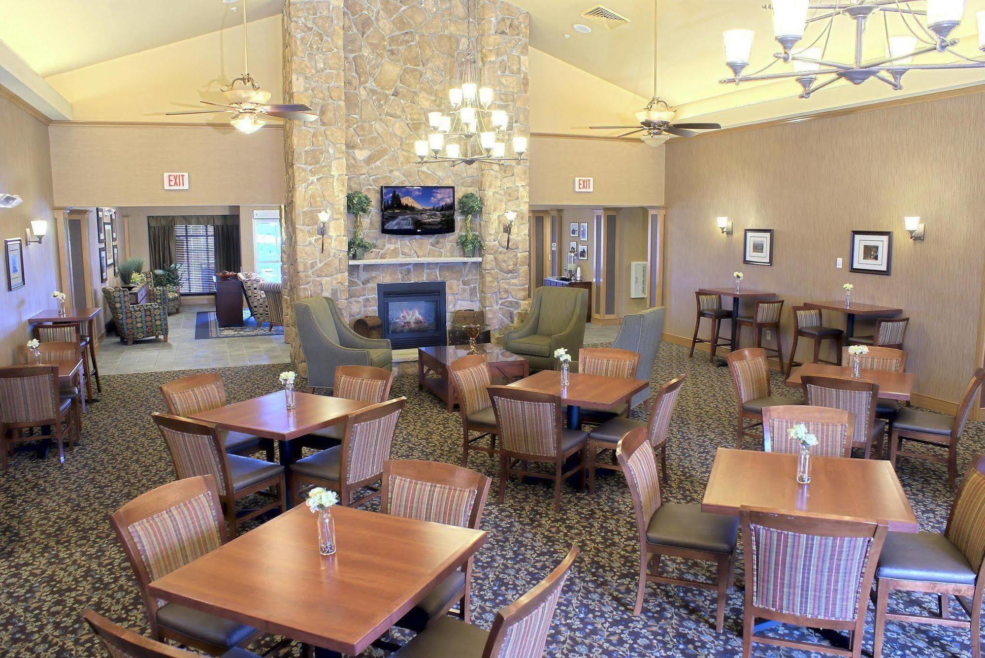 โฮมวู้ด สวีทส์ อัลเลนตัน เวสต์ Hotel Fogelsville ภายนอก รูปภาพ